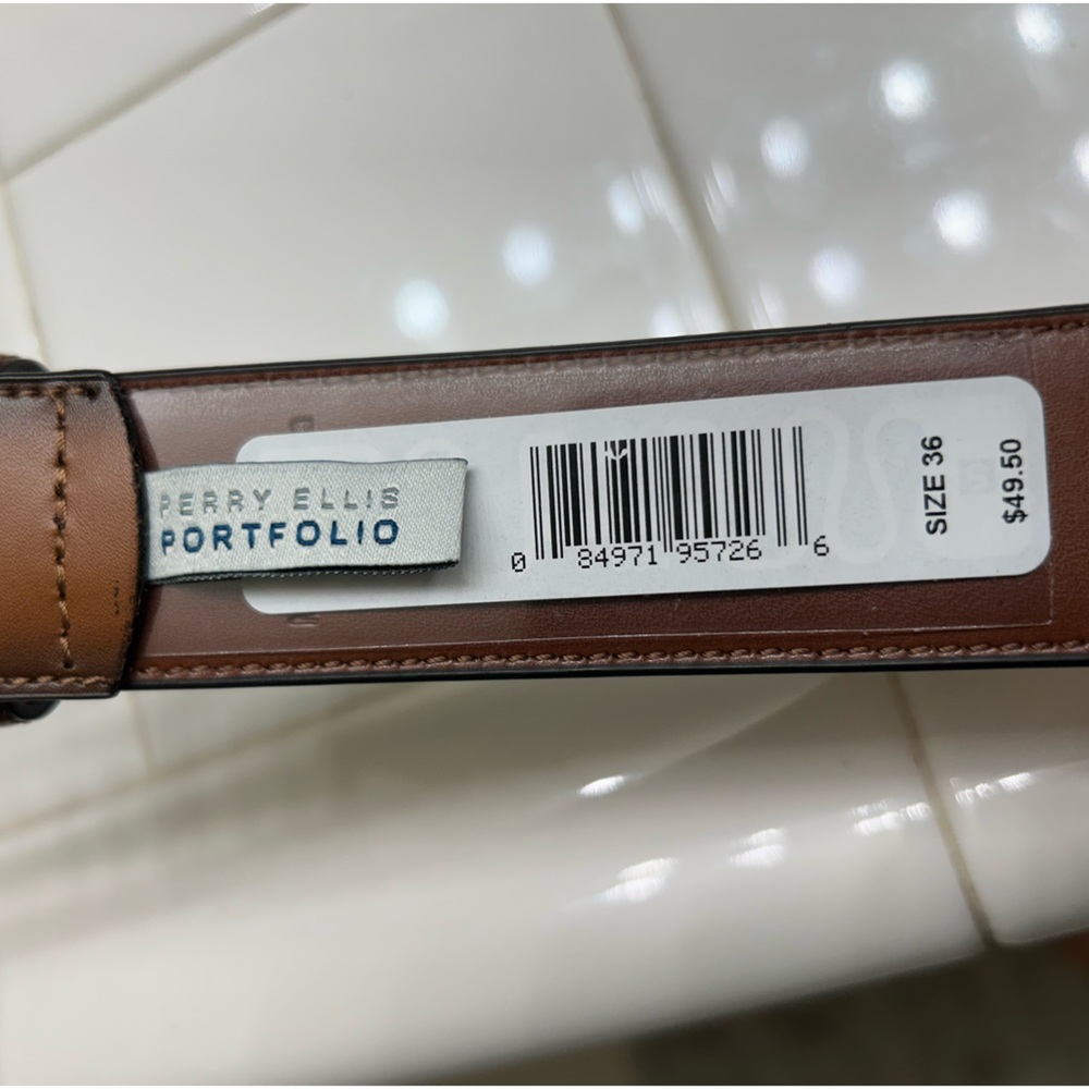 Men’s Perry Ellis Portfolio belt. Brown leather. Size 36. - Picture 6 of 6